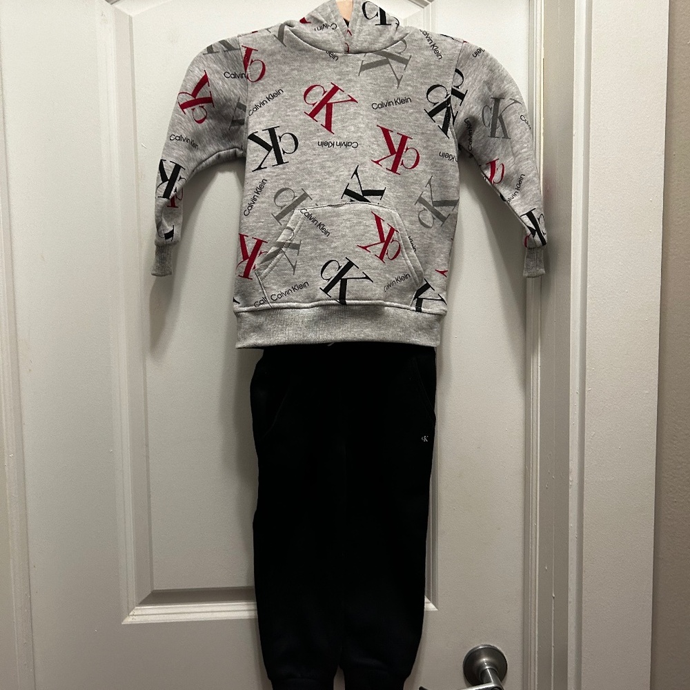 Calvin Klein 2-pc set 3T